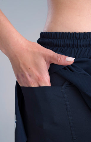 PANTALONETA RUNNING MUJER ASSENZA BLACK